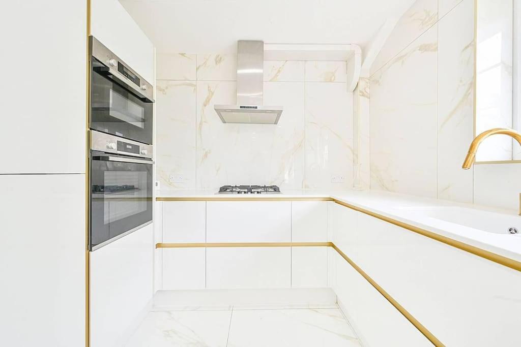 Premium Private Apartment Minutes To Central London Luaran gambar